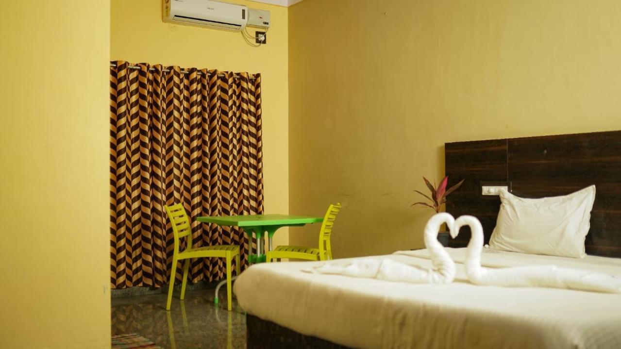 Dolphin Resort Yelagiri Bagian luar foto