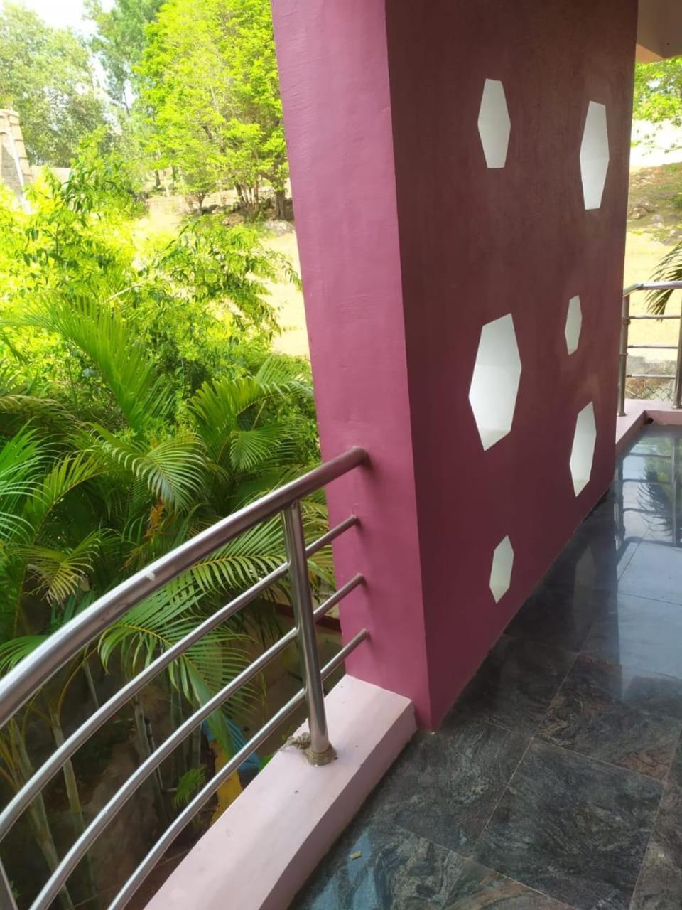Dolphin Resort Yelagiri Bagian luar foto