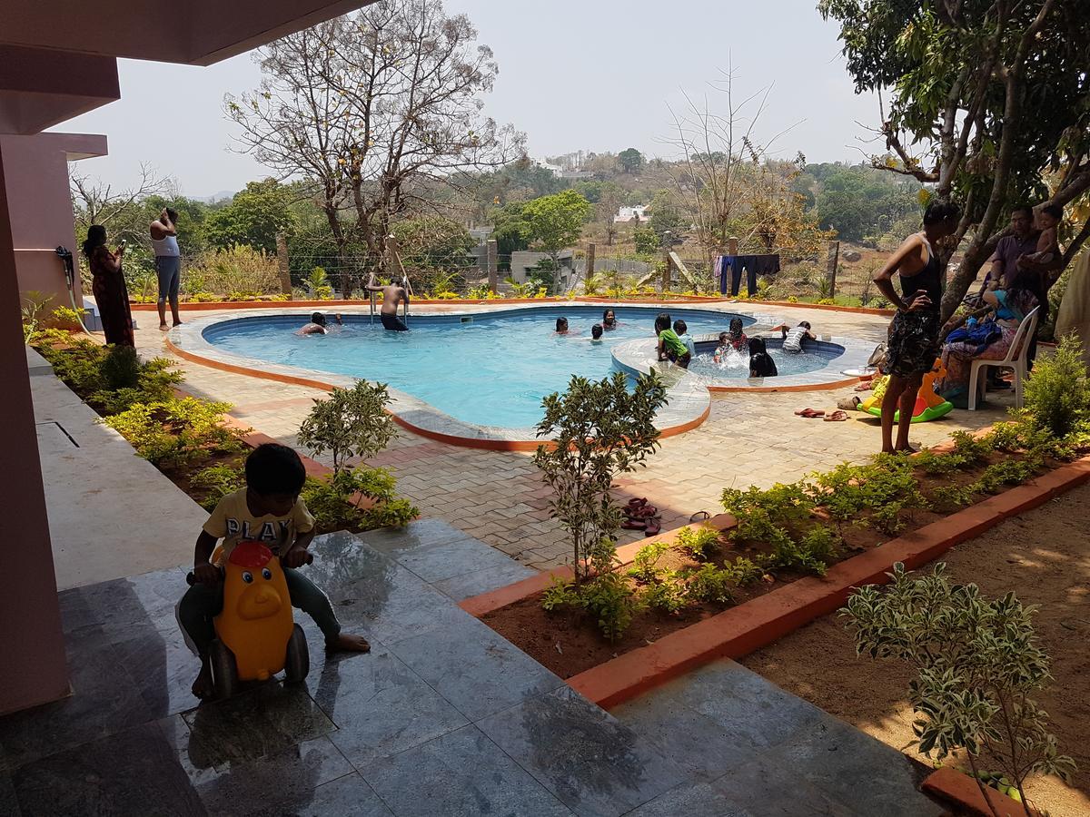 Dolphin Resort Yelagiri Bagian luar foto