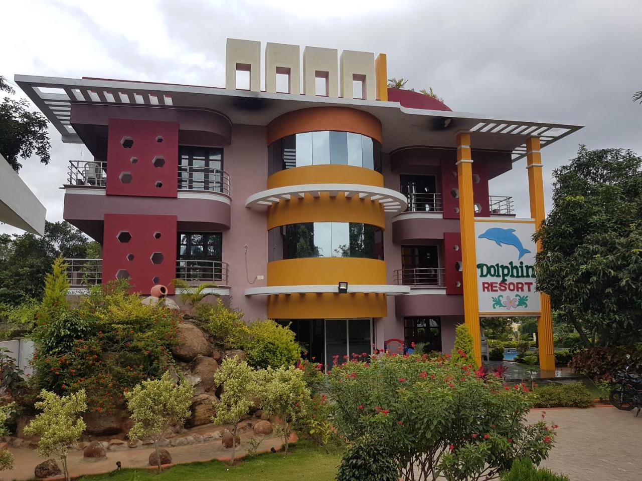 Dolphin Resort Yelagiri Bagian luar foto